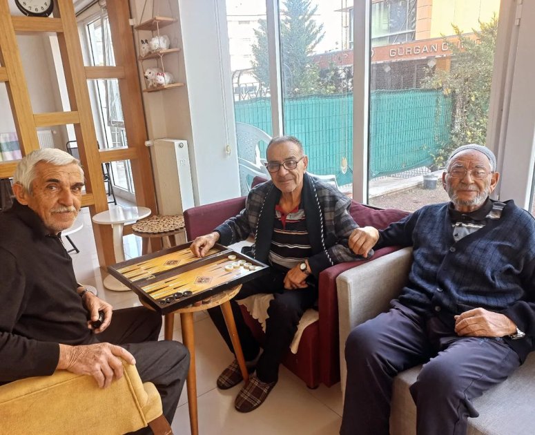 Ankara Huzurevleri ve Yaşlı Bakımevleri Rehberi